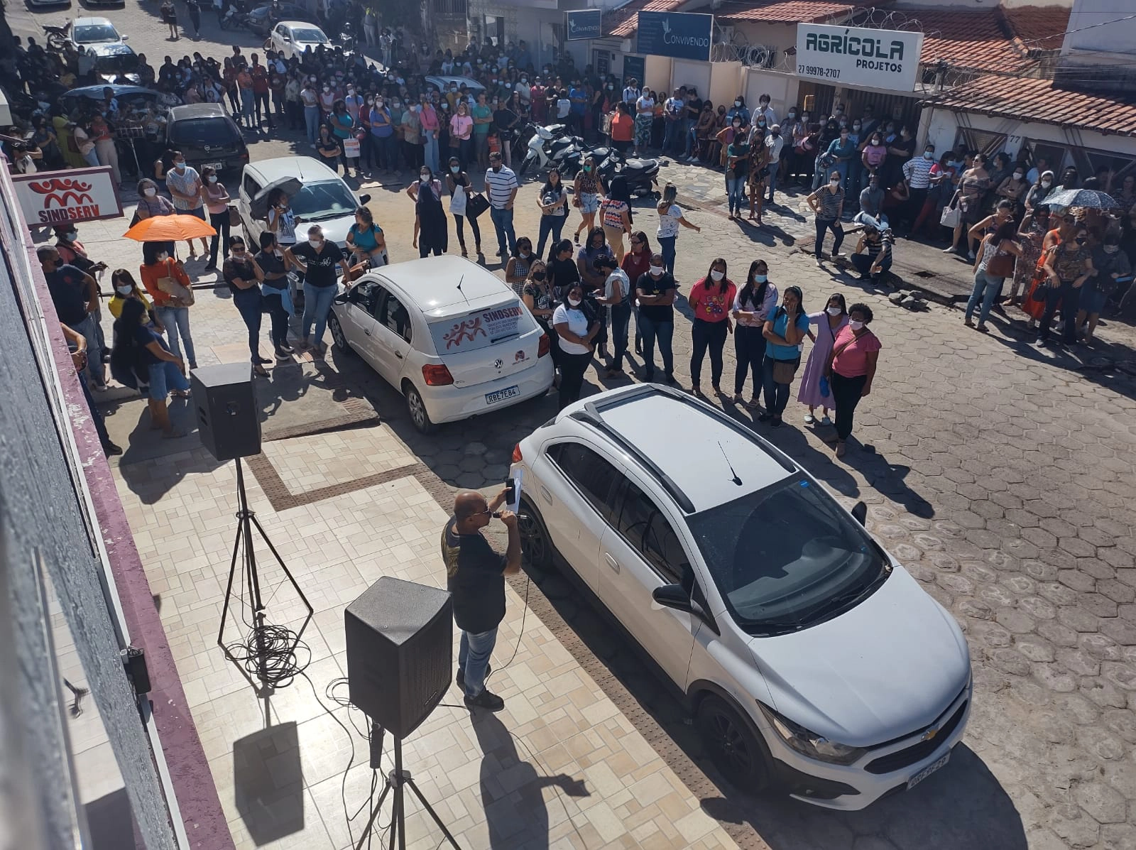 Paralisção/Assembleia realizada no dia 30/06 em frente a sede do Sindicato